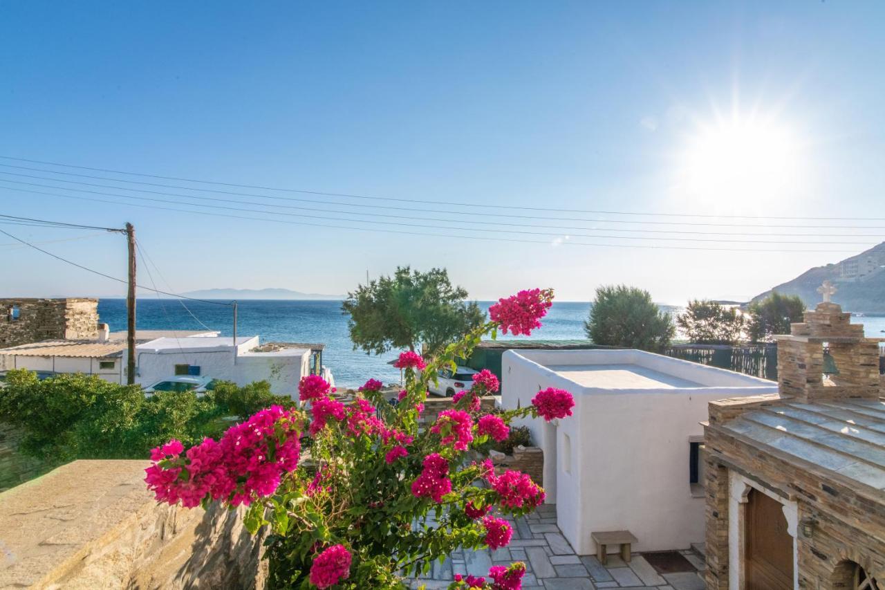 Traditional House By The Sea Istérnia Exterior foto